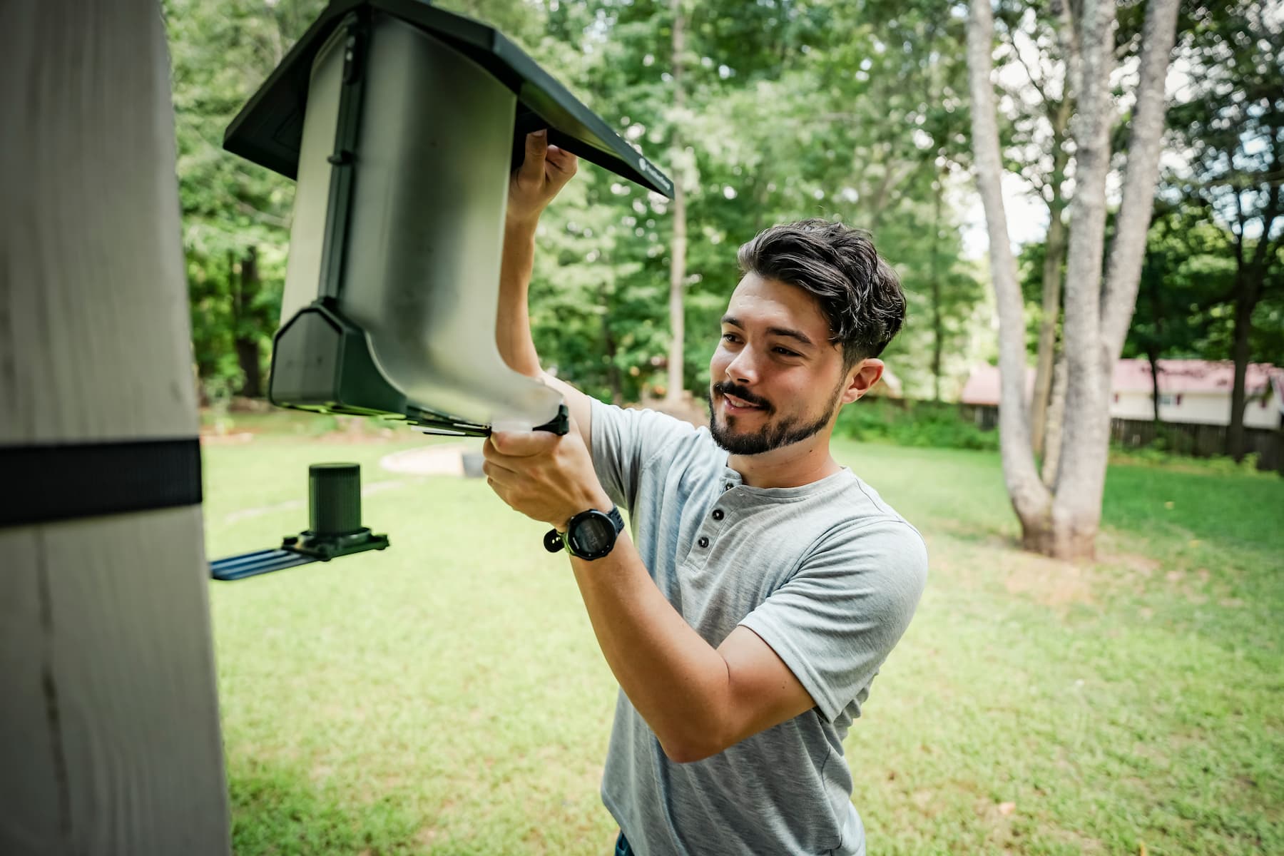 The Best Features to Look for in a Bird Feeder Camera